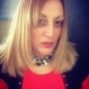 Meet your Posher, Denise